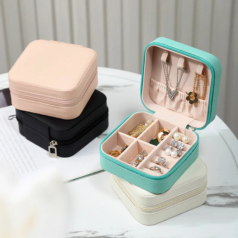 Portable Mini Jewelry Storage Box Travel Organizer Jewelry Case Leather Storage Earrings Necklace Ring Jewelry Organizer Display